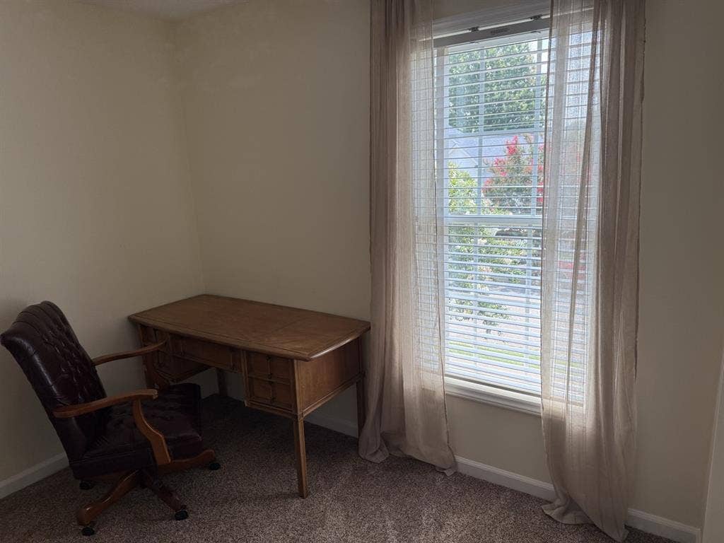 Private Bedroom in NW Raleigh