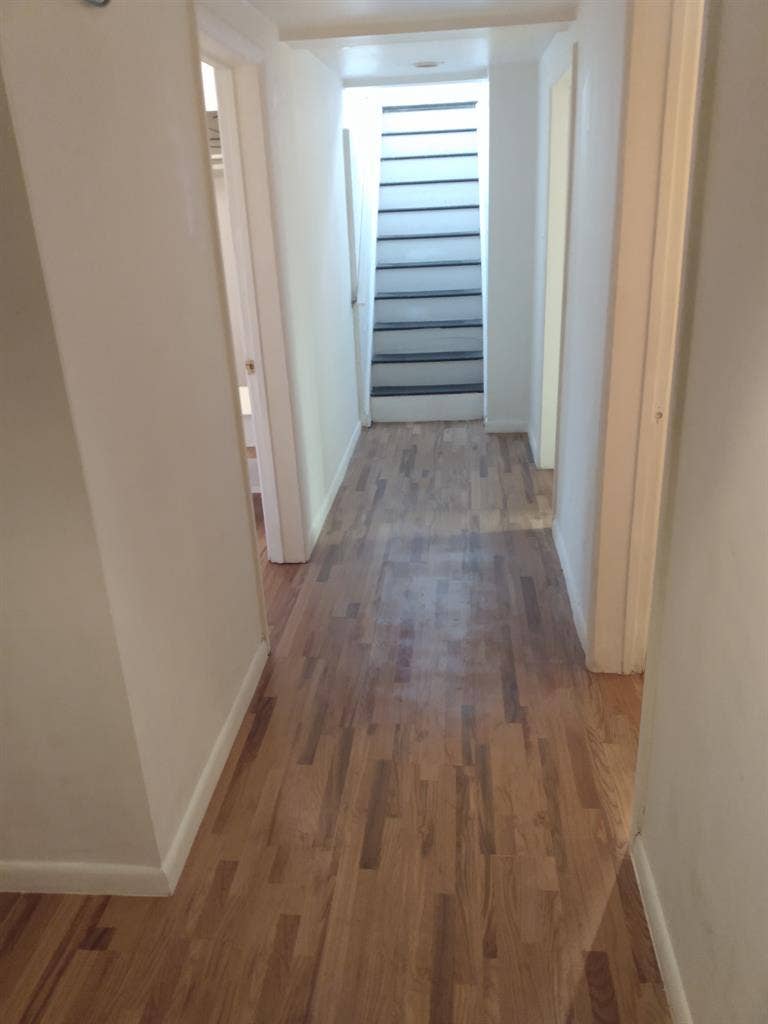 ROOM in SHARED House MATURE LADIES