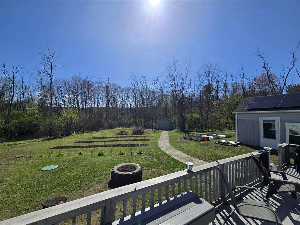 Roomshare in Guilderland Farmhouse