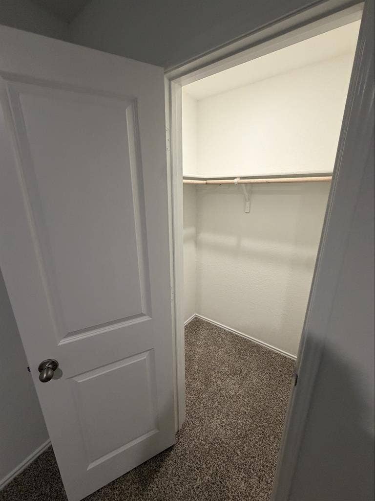 Move-In Ready & Utilities included