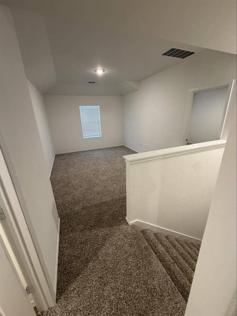 Move-In Ready & Utilities included