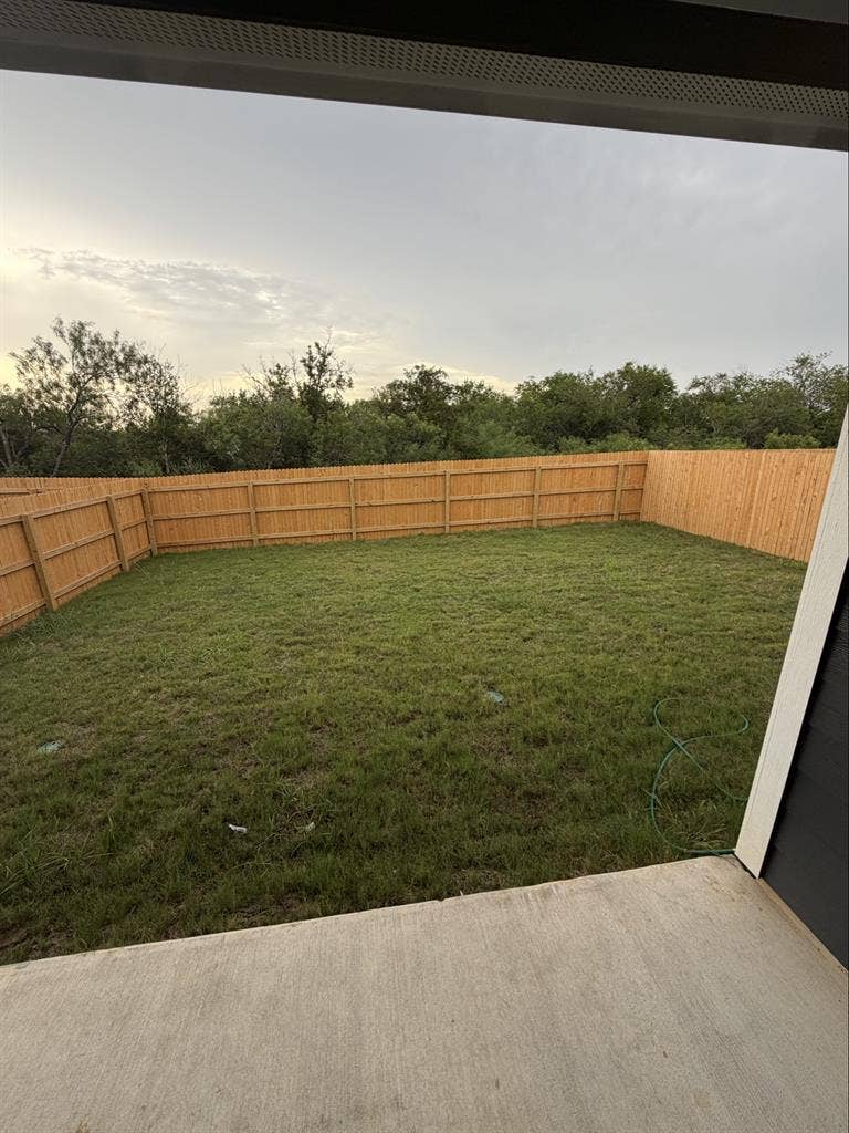 Move-In Ready & Utilities included