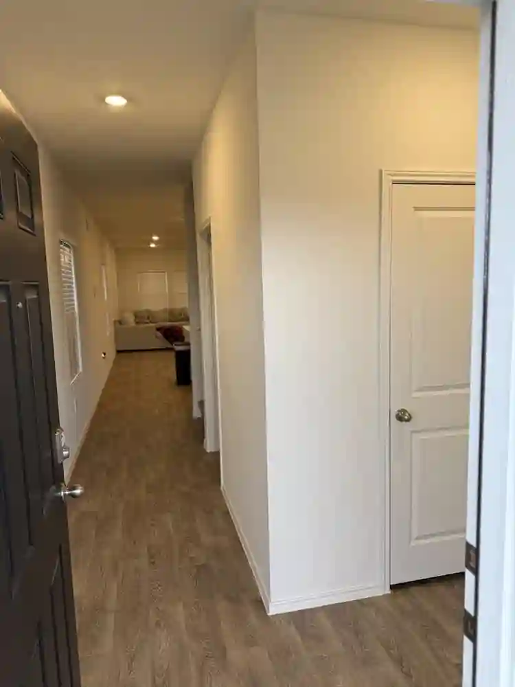 Move-In Ready & Utilities included
