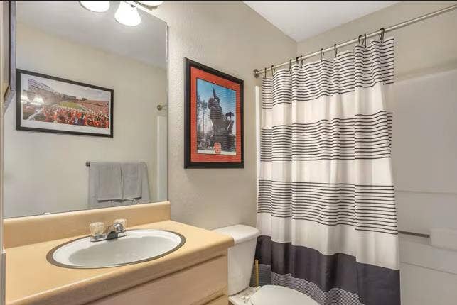 1000$ Incentive! Village Green