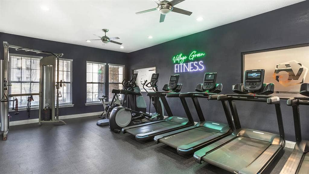 1000$ Incentive! Village Green