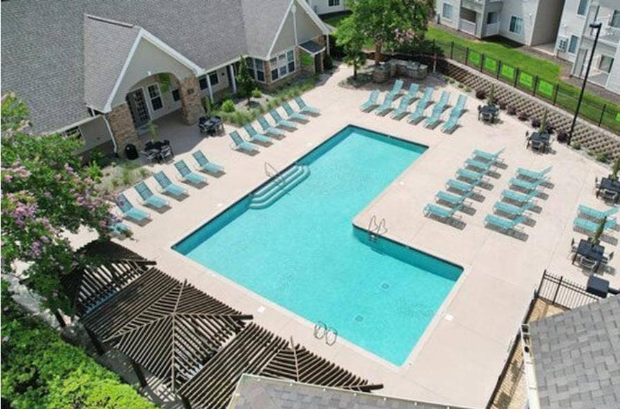 1000$ Incentive! Village Green