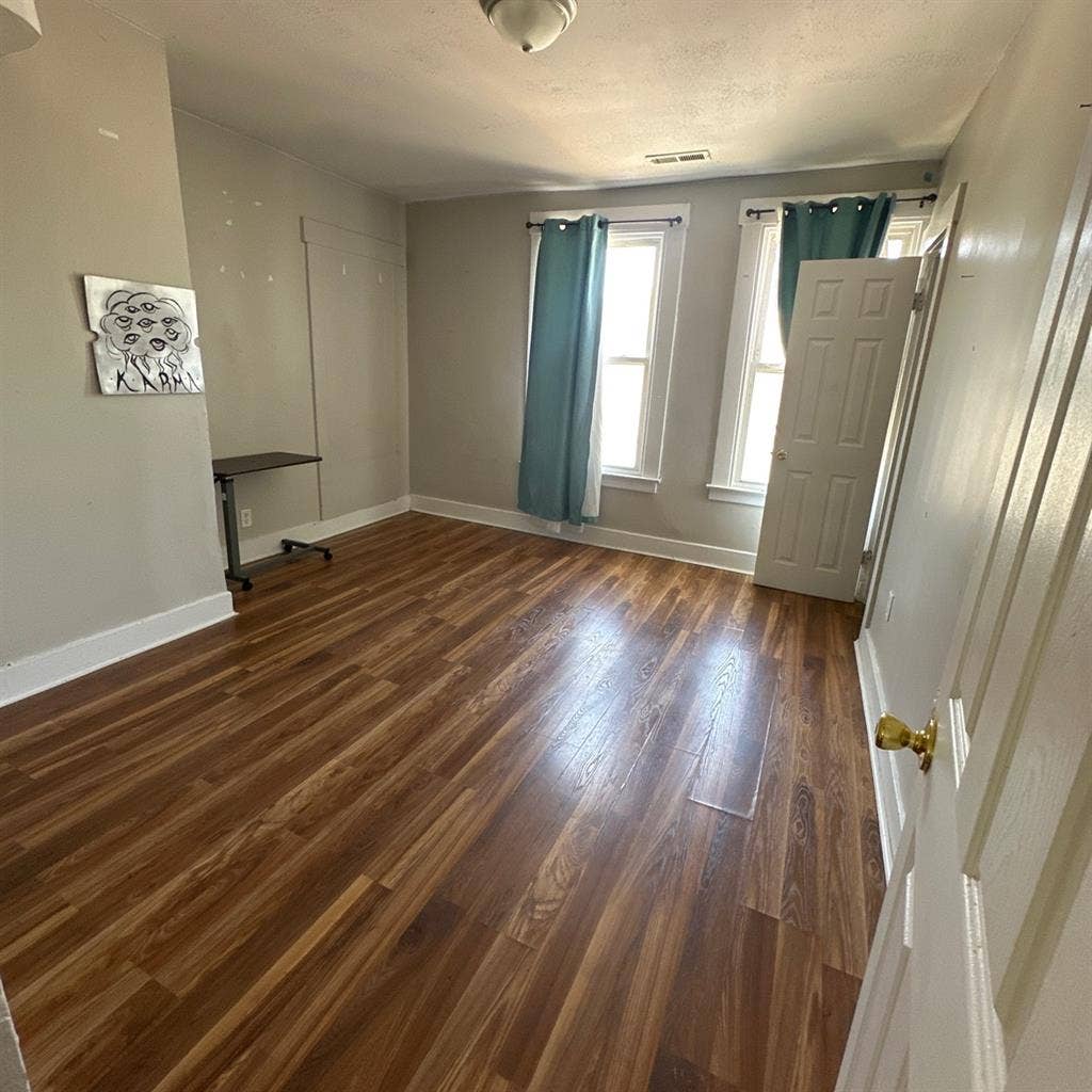 Roomate offer