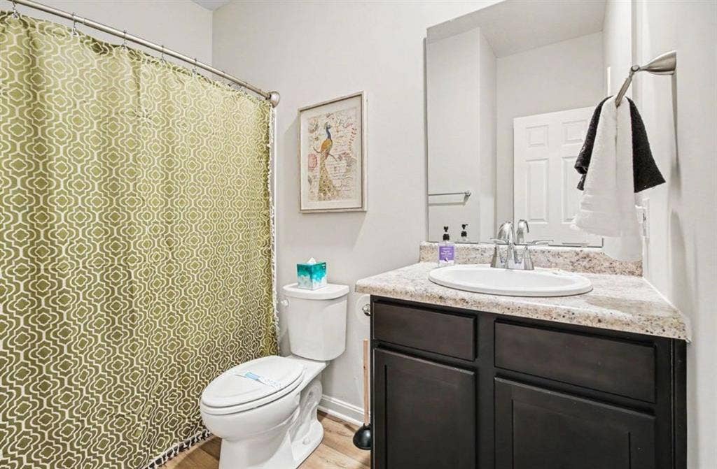 2 beds & 2 baths l 1,105 sqft
