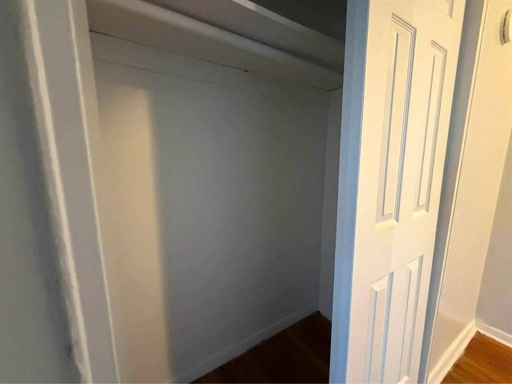 🏡 Spacious 1-Bedroom Apt For Rent