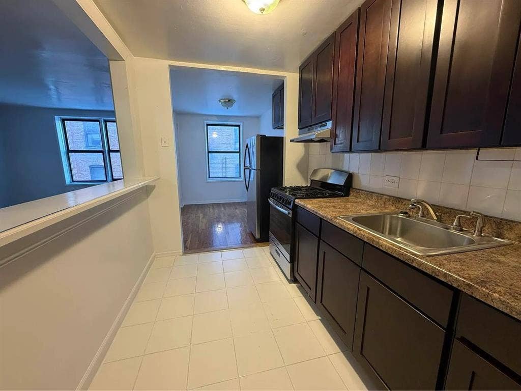 🏡 Spacious 1-Bedroom Apt For Rent