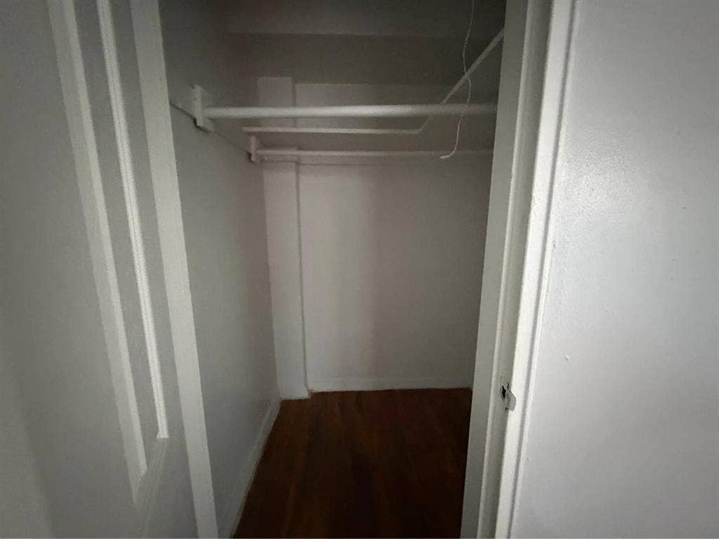 🏡 Spacious 1-Bedroom Apt For Rent