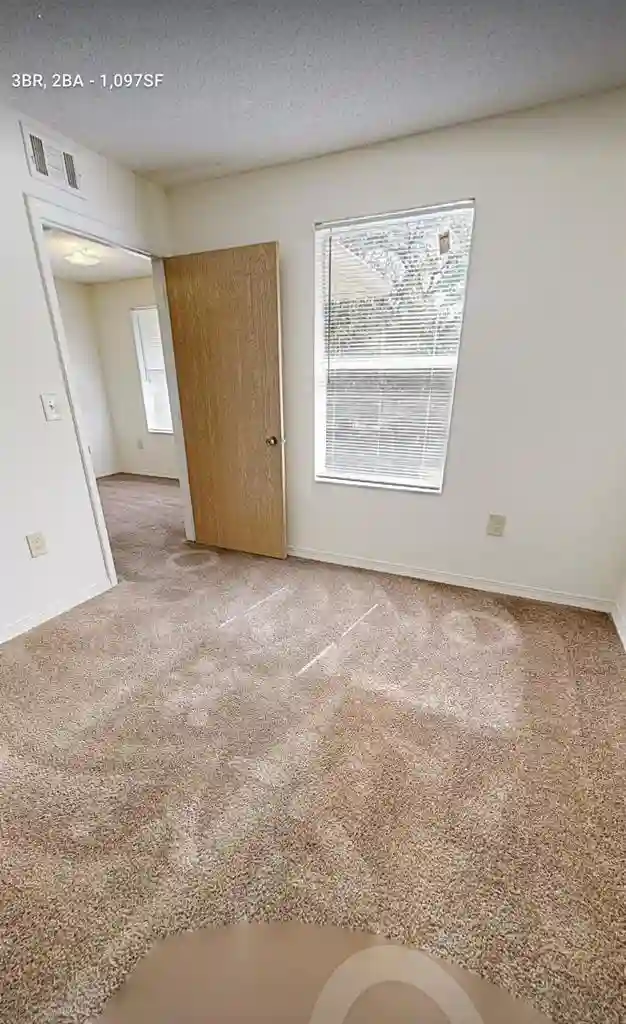 Private Room for Rent and Shower