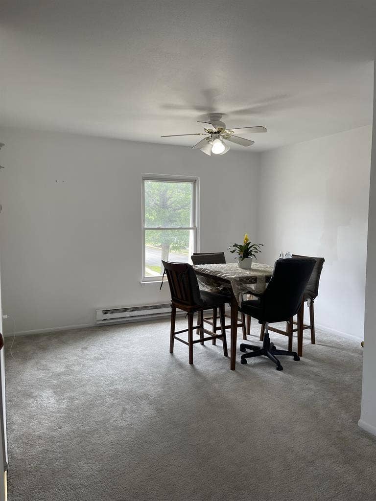 Spacious Apt minutes from the beach
