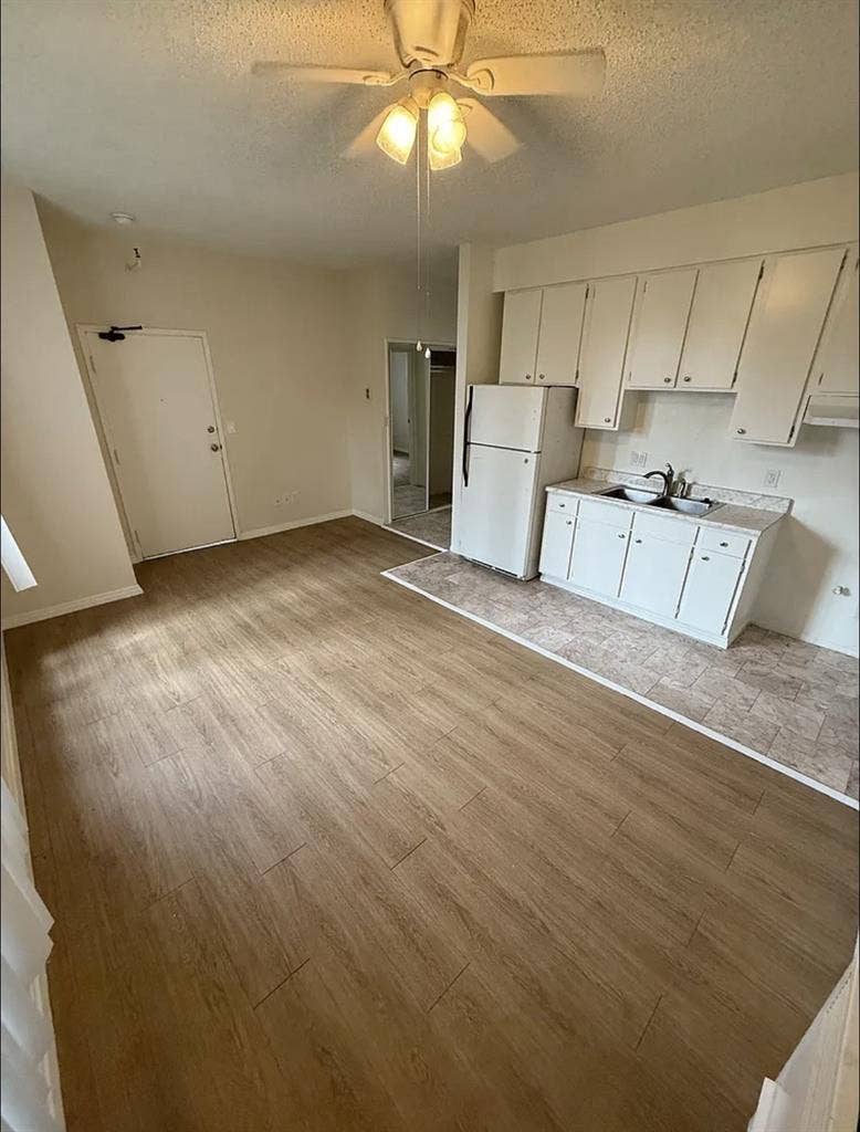 A 1 bedroom 1 bathroom house