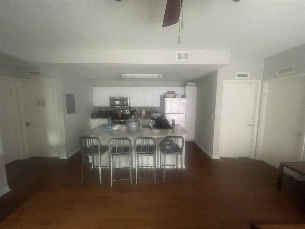 One Room at Eaglewalk