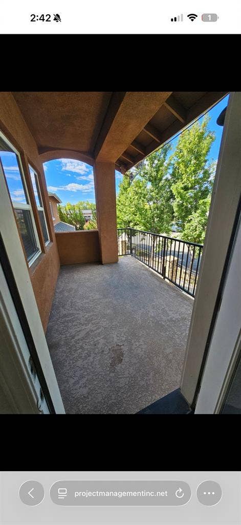 Looking for Roomate or Couple!