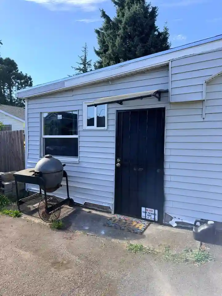 Furnished Studio apartment SE PDX
