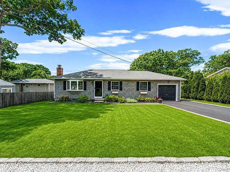 Spacious 3BR, 2BA House For Rent