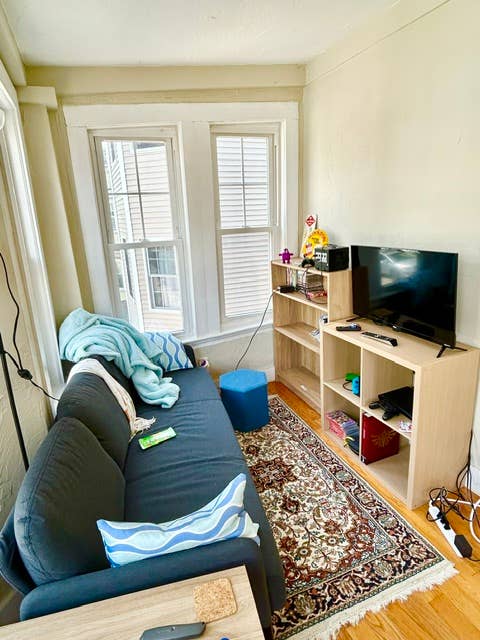 Rooms near Red Line and UMASS