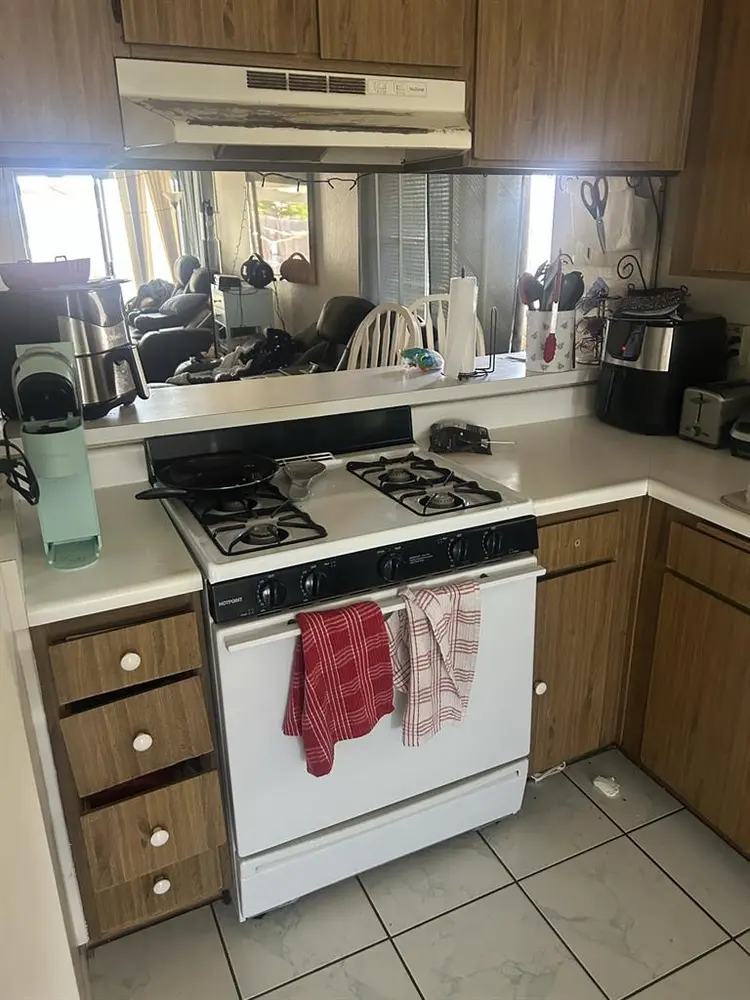 Room Available in 4bd House, Co-Ed