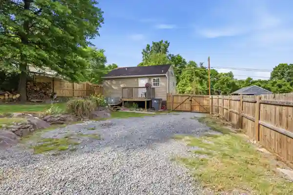 South Knoxville Garden Oasis