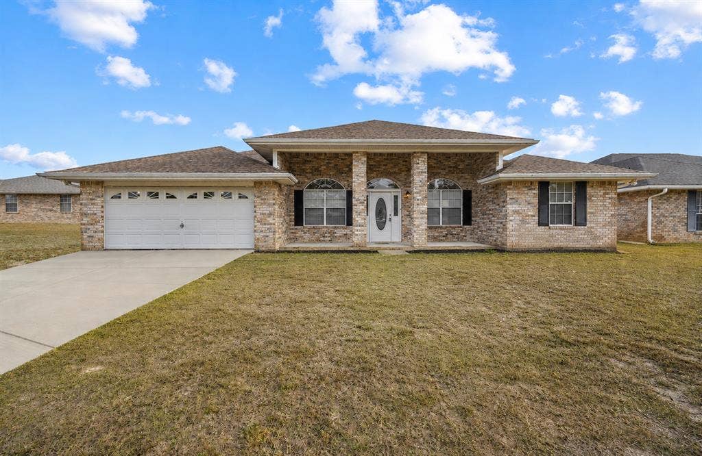 ROOM FOR RENT – NAVARRE, FL
