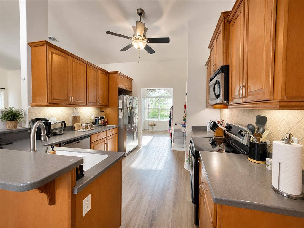 ROOM FOR RENT – NAVARRE, FL