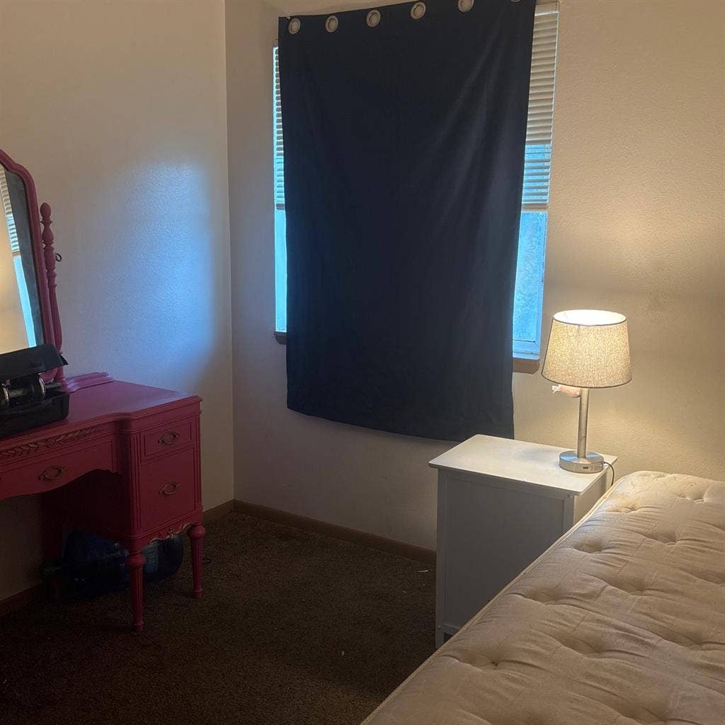 1 bedroom available