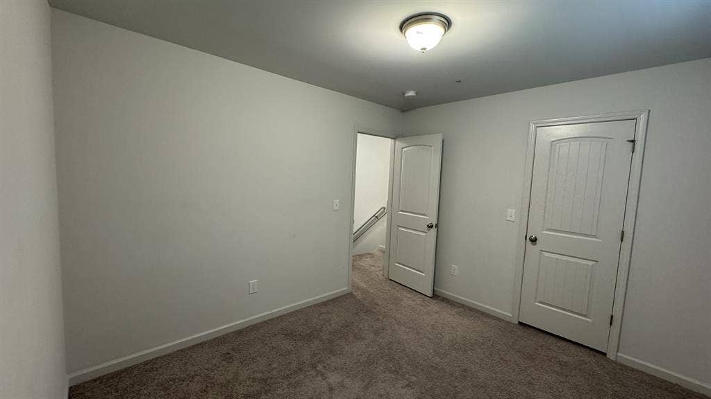 Townhouse bedroom with own bathroom