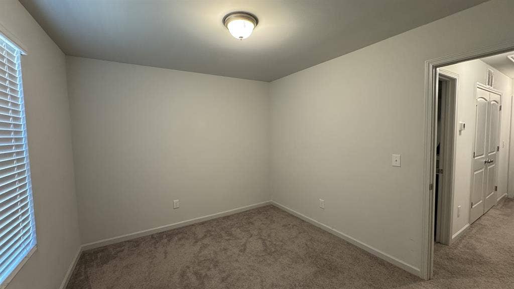 Townhouse bedroom with own bathroom