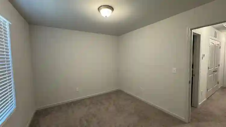 Townhouse bedroom with own bathroom