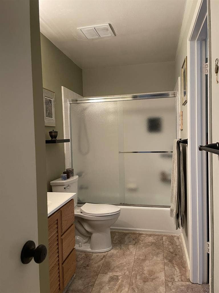 Cozy room in lovely townhouse!