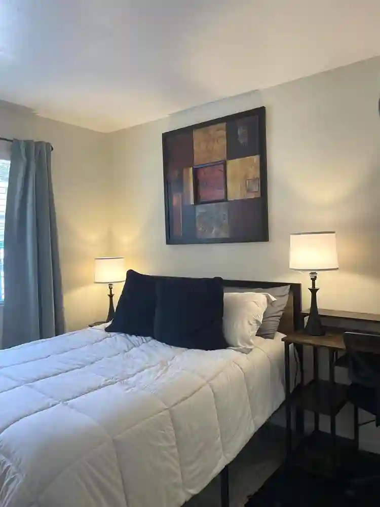 Cozy room in lovely townhouse!