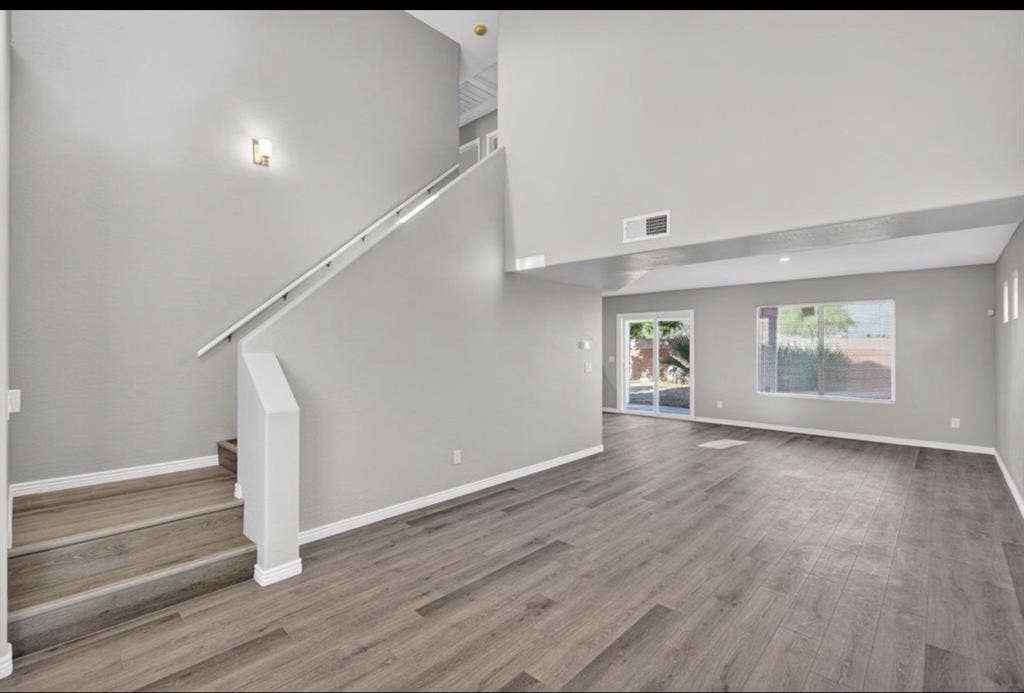 3 bed house with pool