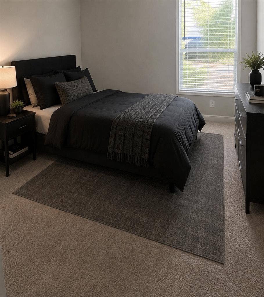 1 bedroom semi furnished