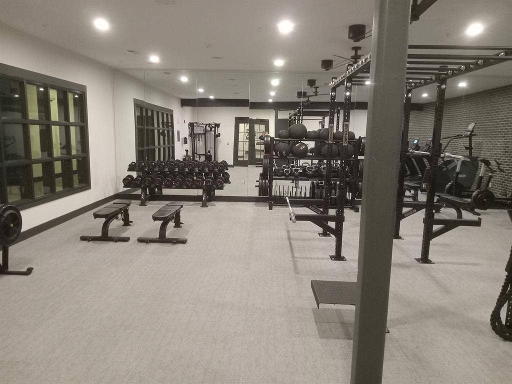 So.Nash, Luxury 2Bed/2Ba, Pool, Gym