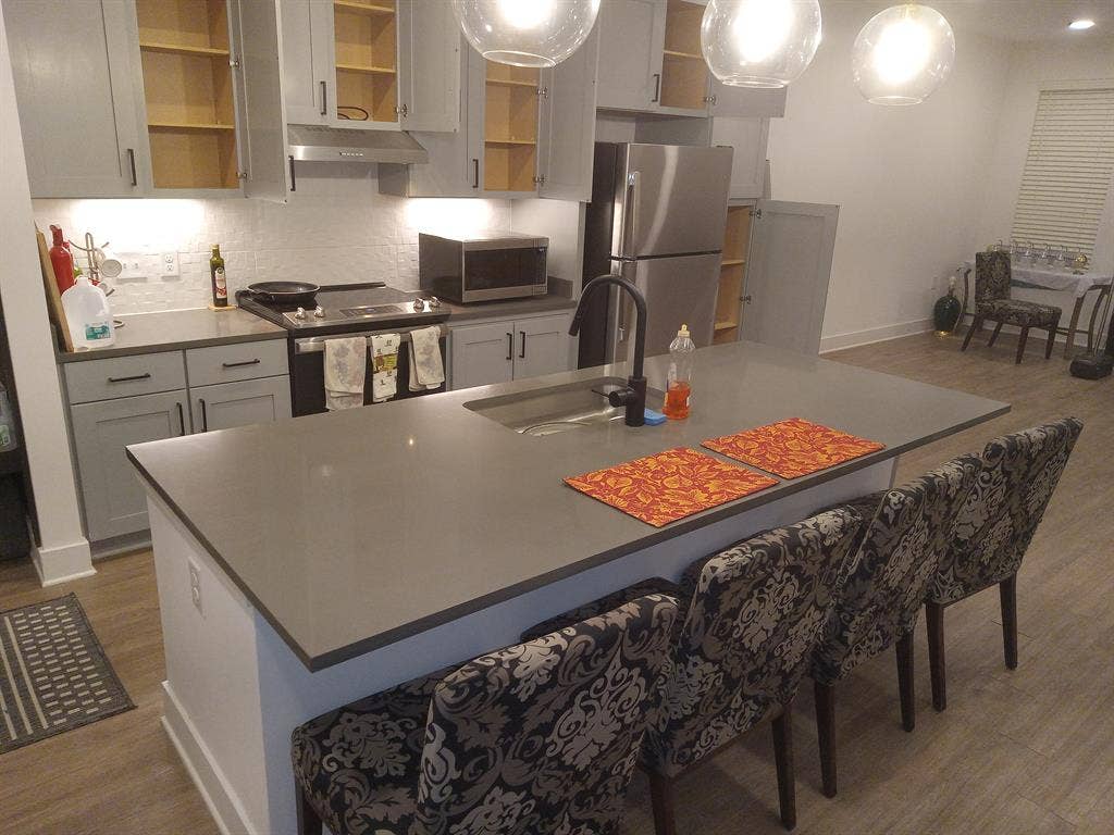 So.Nash, Luxury 2Bed/2Ba, Pool, Gym