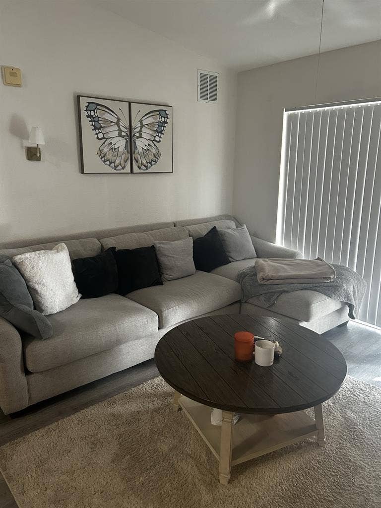 Unfurnished room for rent