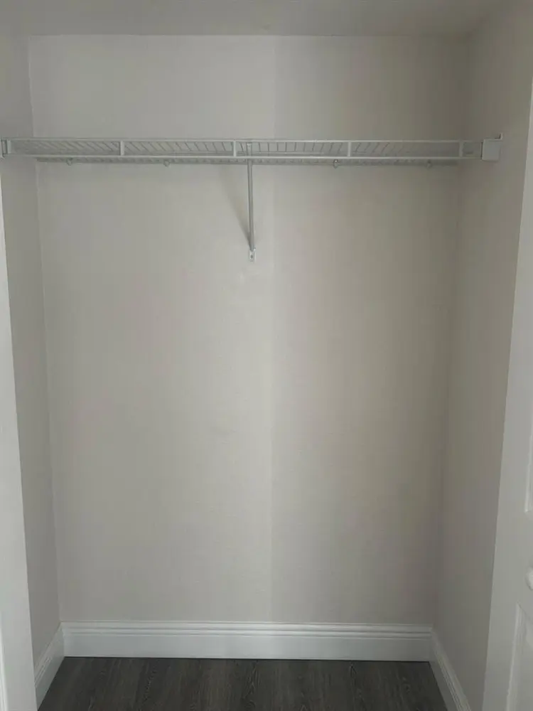 Unfurnished room for rent