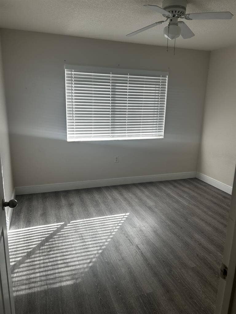 Unfurnished room for rent
