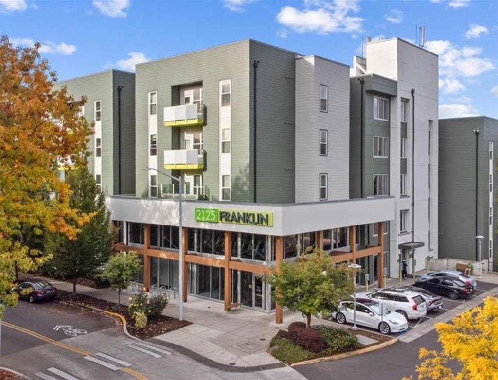 LEASE TAKEOVER FOR 2BED/2BATH