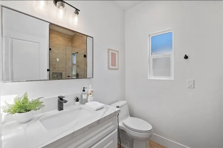 ASAP Move-In: All-Inclusive 1300