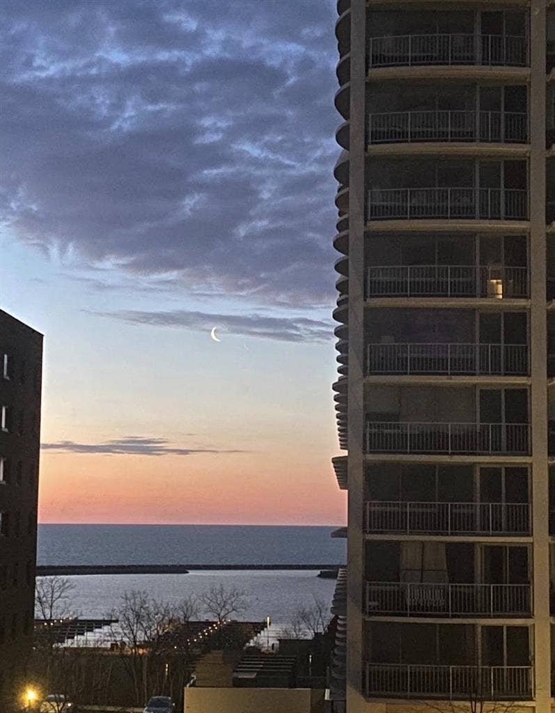 Beautiful lake view condo 💎
