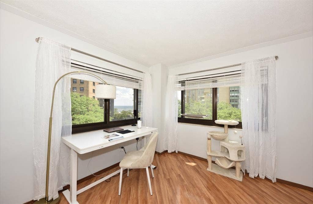Beautiful lake view condo 💎