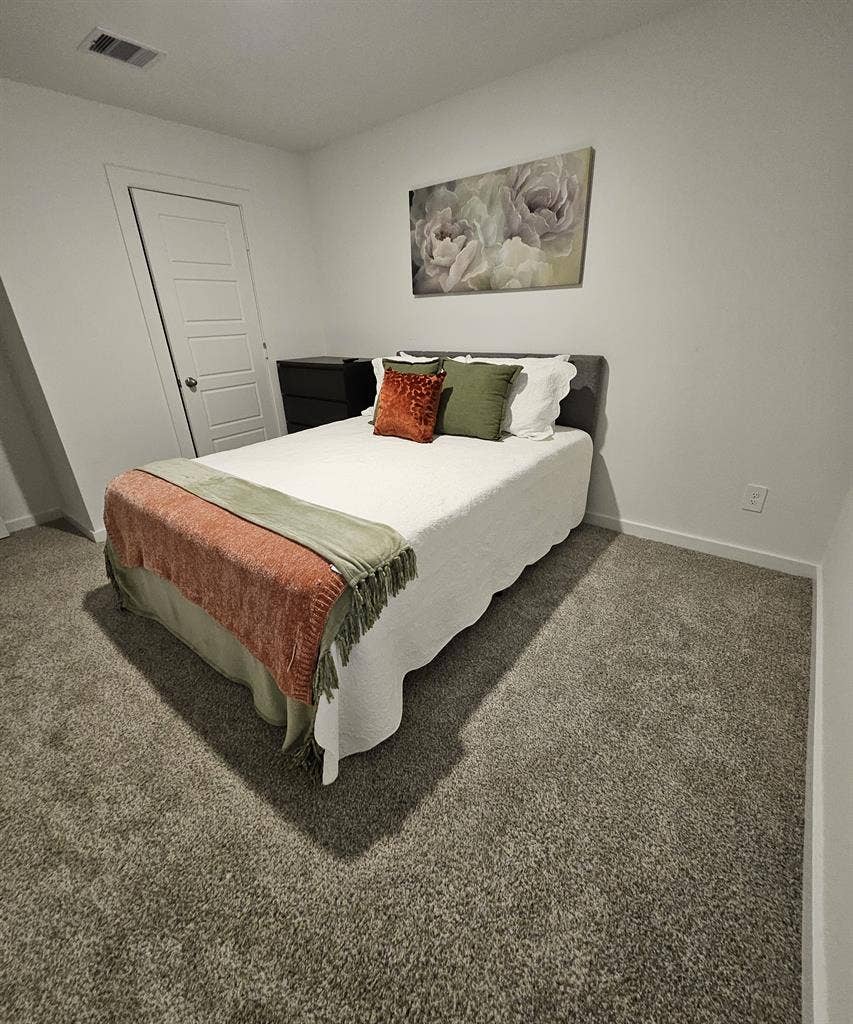 Room located near 288 and E. Orem