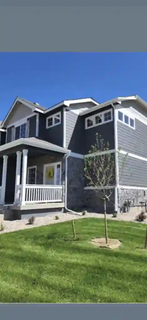 4 bedroom 2 1/2 bath house