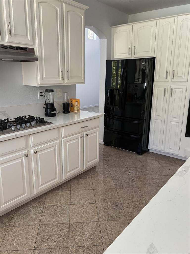 Lakeside Room Available, Elk Grove