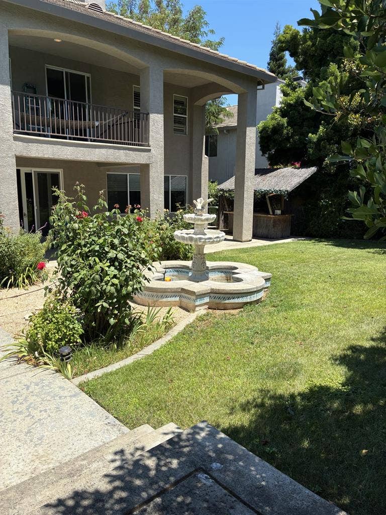 Lakeside Room Available, Elk Grove