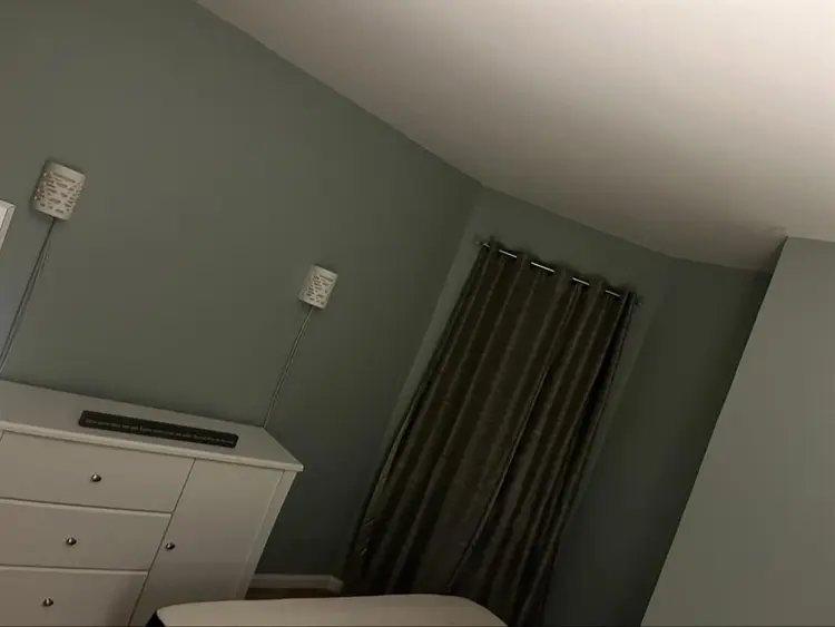 Room for rent in beautiful crestwoo