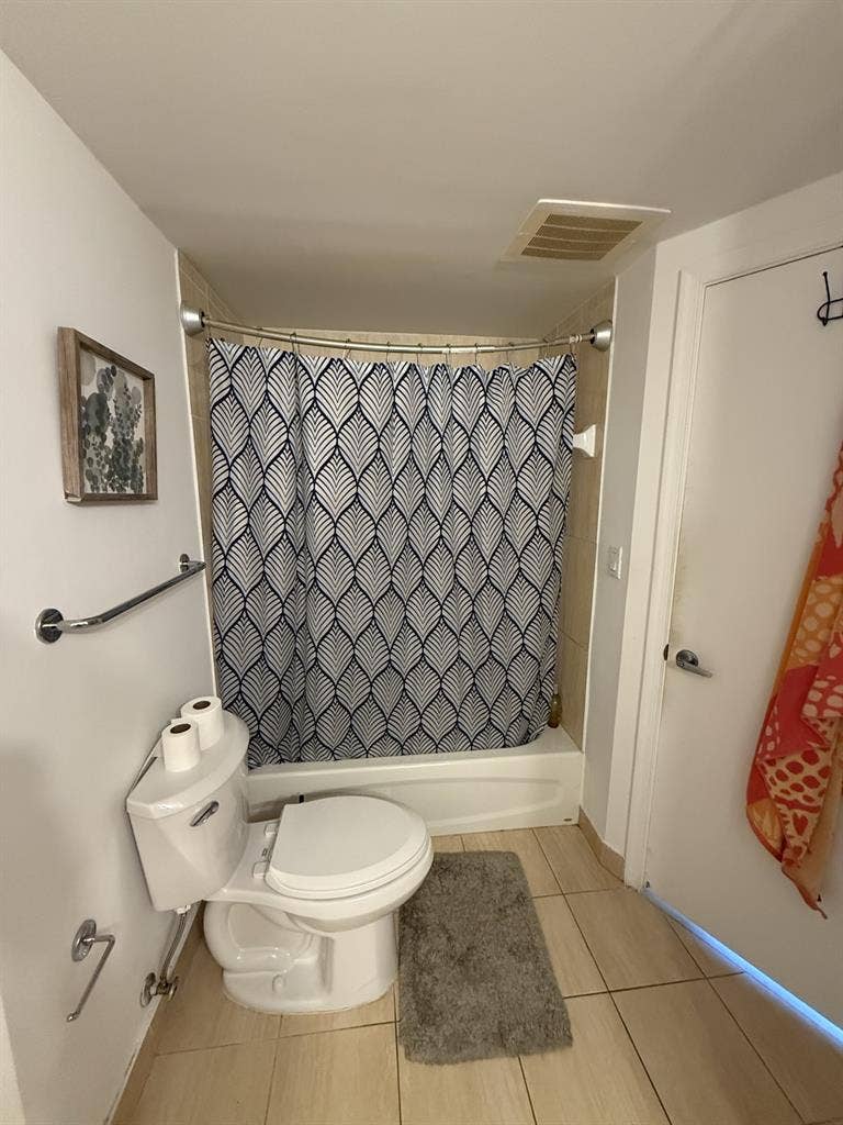 Looking for a roommate 2b/2b Miami